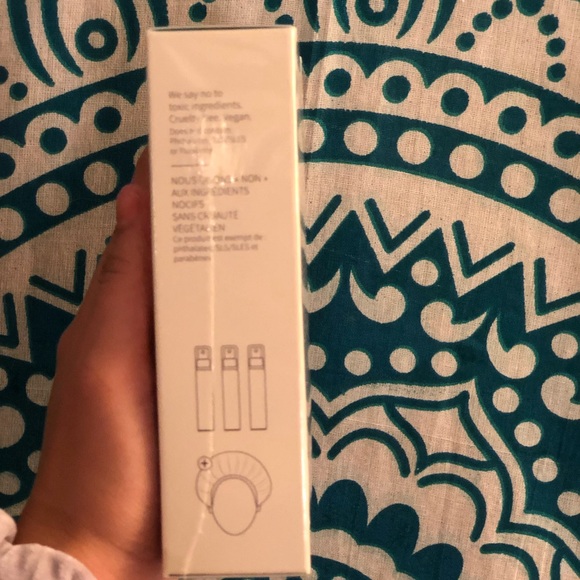 Monat Double Action Hydrating Serum NWOT - Picture 4 of 6